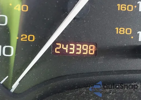 2002 Saturn S-Series Sc1 из США, поврежденный, VIN 1G8ZN12802Z237999